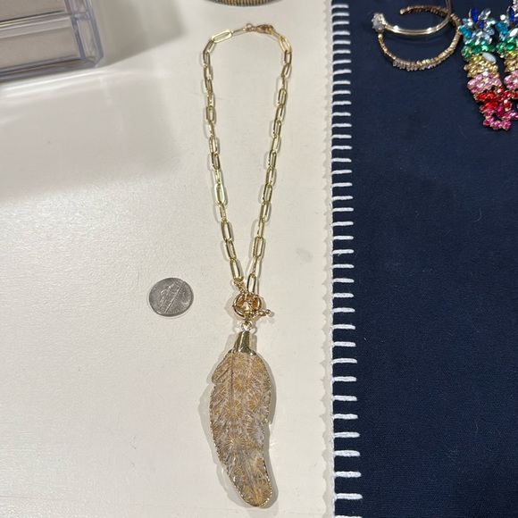 Women’s Feather Link Necklace - Picture 1 of 7
